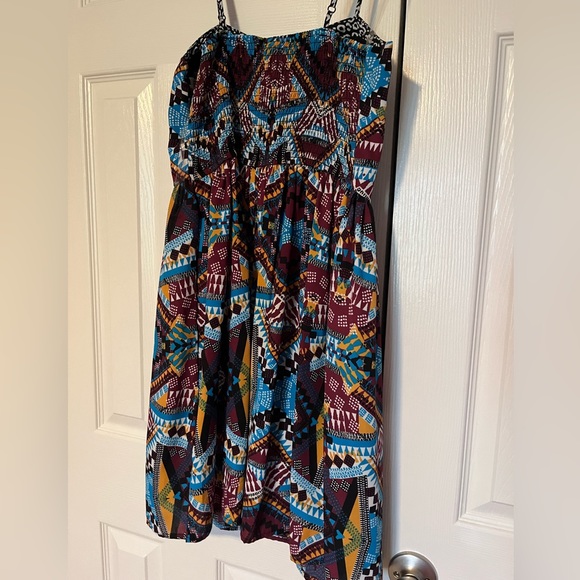 Colorful sundress with pockets! - Picture 3 of 5